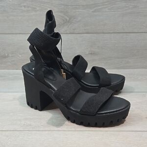 NWT Madden NYC Stylish Black Women's Platform LUG Webbed Heel Sandals 11 Chunky